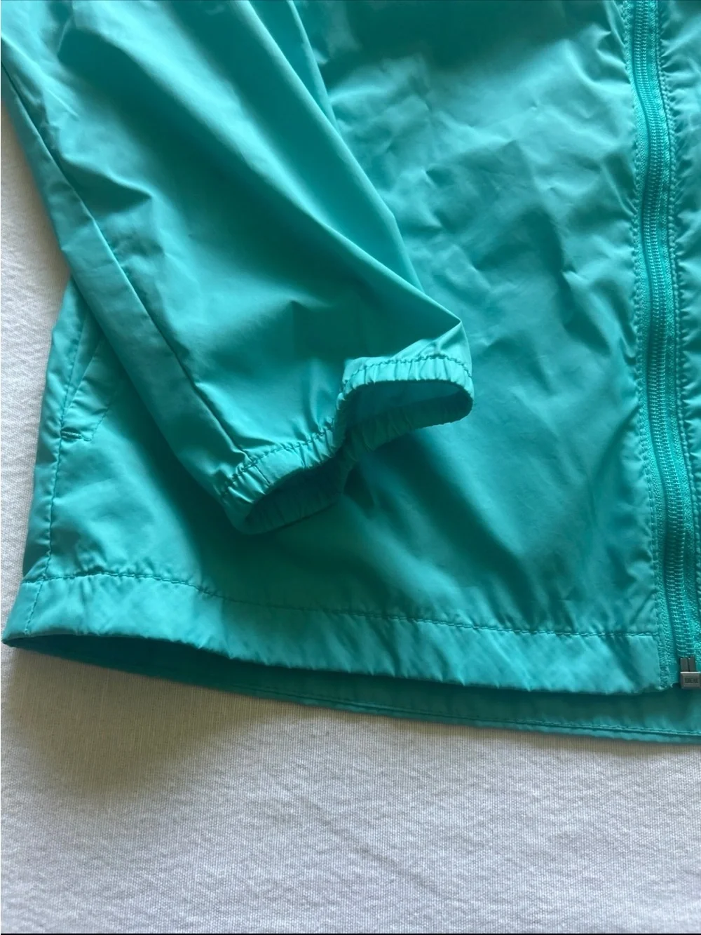 Columbia Teal Lightweight Hooded Jacket kids size large